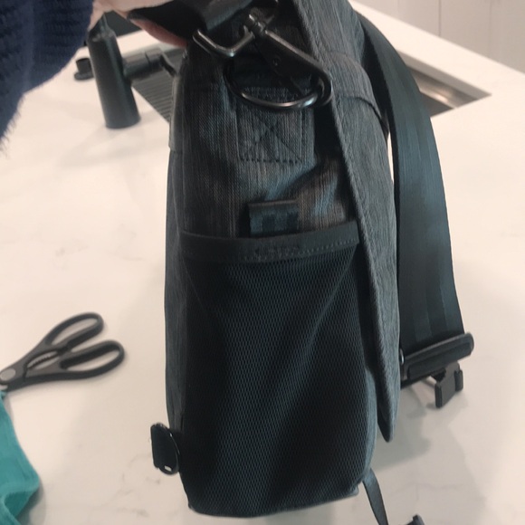 Tenba messenger DNA 15 slim great used conditions - Picture 14 of 16